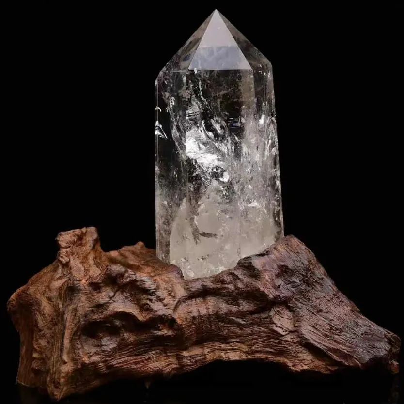 Natural white crystal column picture