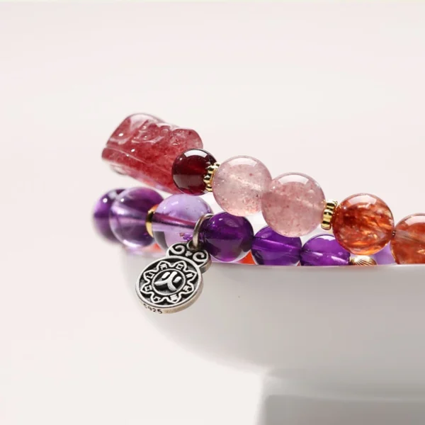 Sunstone and Garnet bead detail