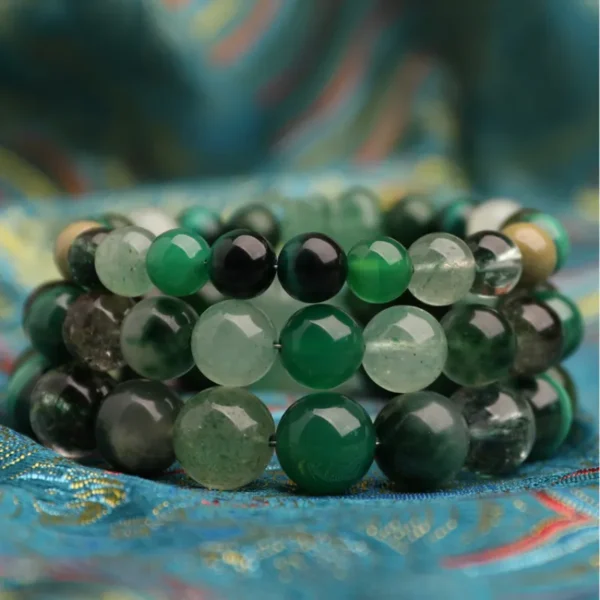 Malachite and Green Phantom bead details