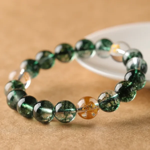 Feng Shui bracelet with green phantom and zodiac compatibility beads